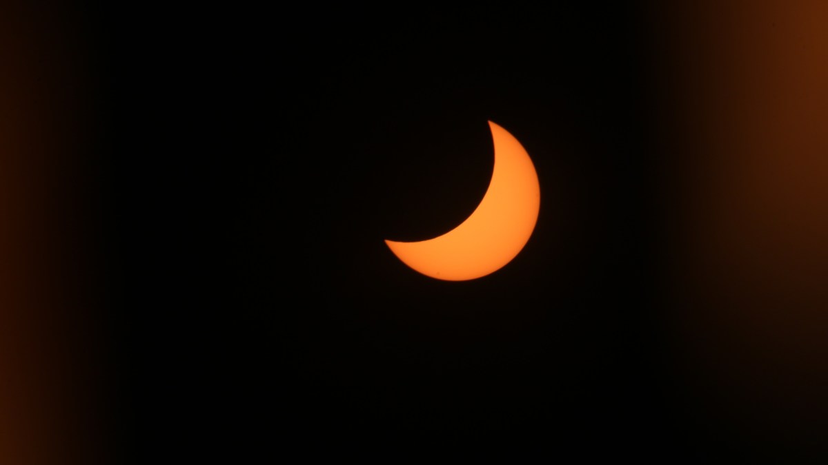 Une éclipse solaire. // Source : Pxhere/CC0 Domaine public (photo recadrée) Une éclipse solaire. // Source : Pxhere/CC0 Domaine public (photo recadrée)