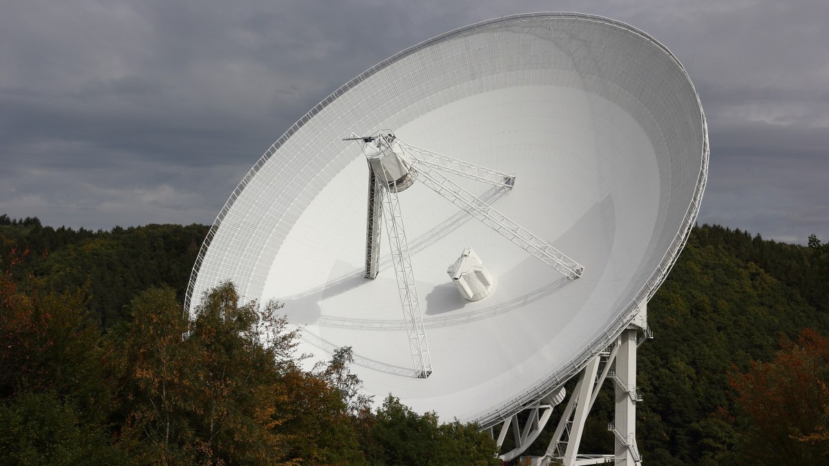 Pixabay (Radiotéléscope d’Effelsberg) Pixabay (Radiotéléscope d’Effelsberg)