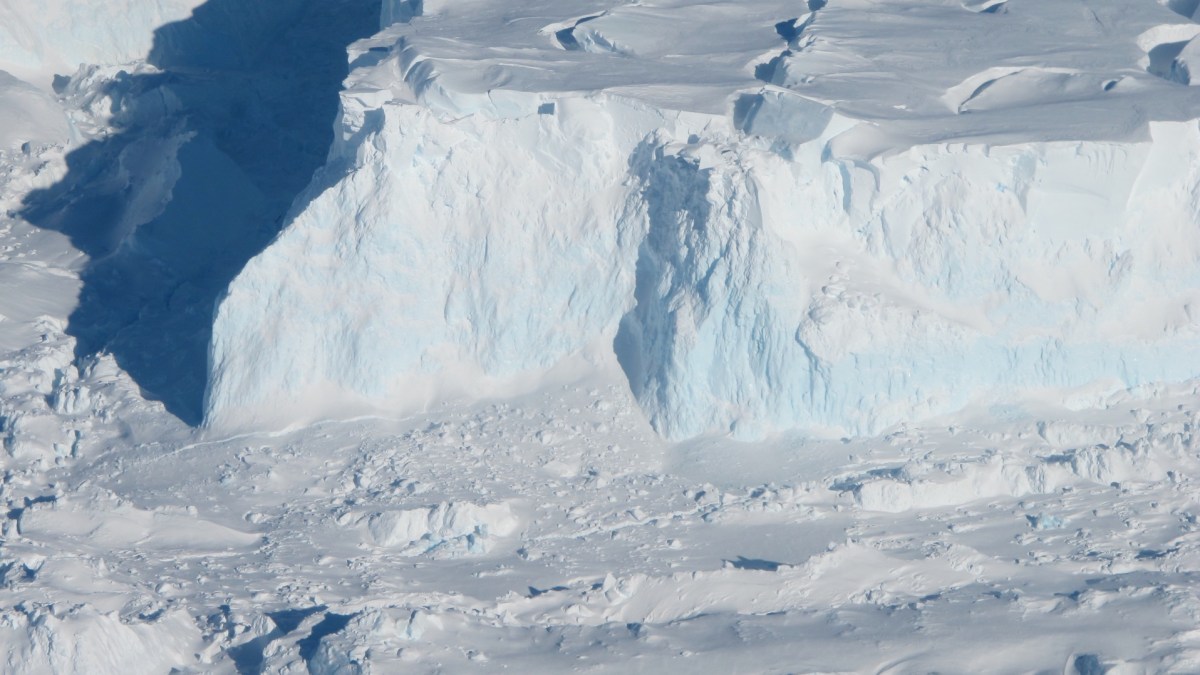 Le glacier de Thwaites. // Source : Wikimedia/CC/Nasa Ice Le glacier de Thwaites. // Source : Wikimedia/CC/Nasa Ice