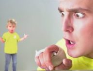 Jake Paul et son "mini-lui". // Source : YouTube / Jake Paul