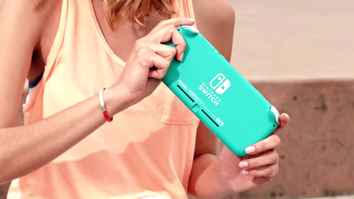 La Switch Lite // Source : YouTube/Nintendo UK La Switch Lite // Source : YouTube/Nintendo UK
