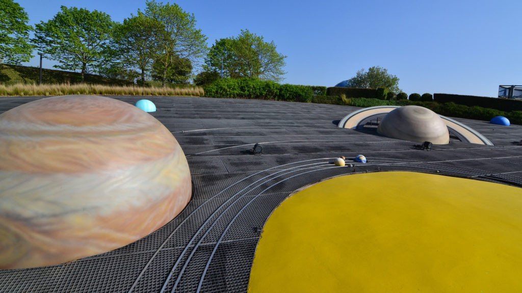 Le système solaire, représenté sur une maquette à la Cité de l'espace. // Source : Pixabay (photo recadrée) Le système solaire, représenté sur une maquette à la Cité de l'espace. // Source : Pixabay (photo recadrée)