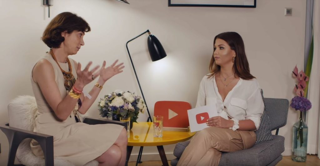 L'entretien filmé a été publié sur la chaîne EnjoyPhoenix. // Source : Capture d'écran YouTube / EnjoyPhoenix L'entretien filmé a été publié sur la chaîne EnjoyPhoenix. // Source : Capture d'écran YouTube / EnjoyPhoenix