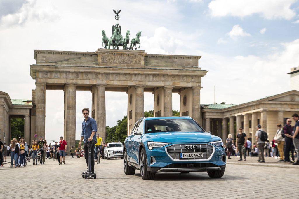 Audi e-tron Scooter // Source : Audi 