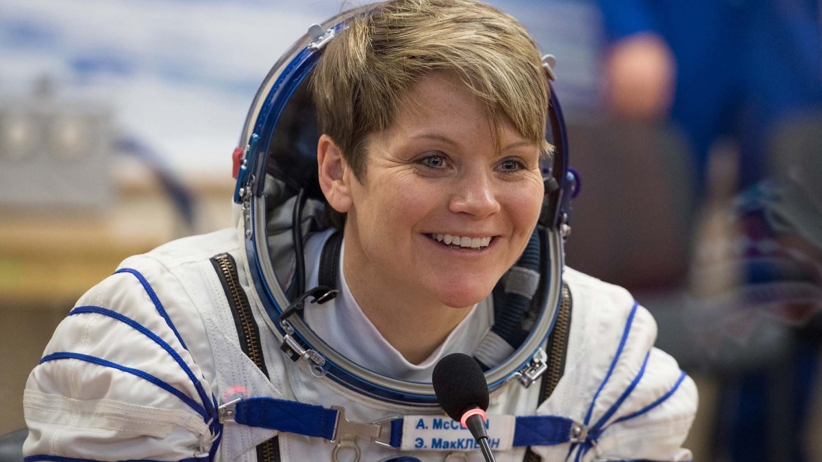 Anne McClain, le 3 décembre 2018. // Source : NASA/Aubrey Gemignani Anne McClain, le 3 décembre 2018. // Source : NASA/Aubrey Gemignani
