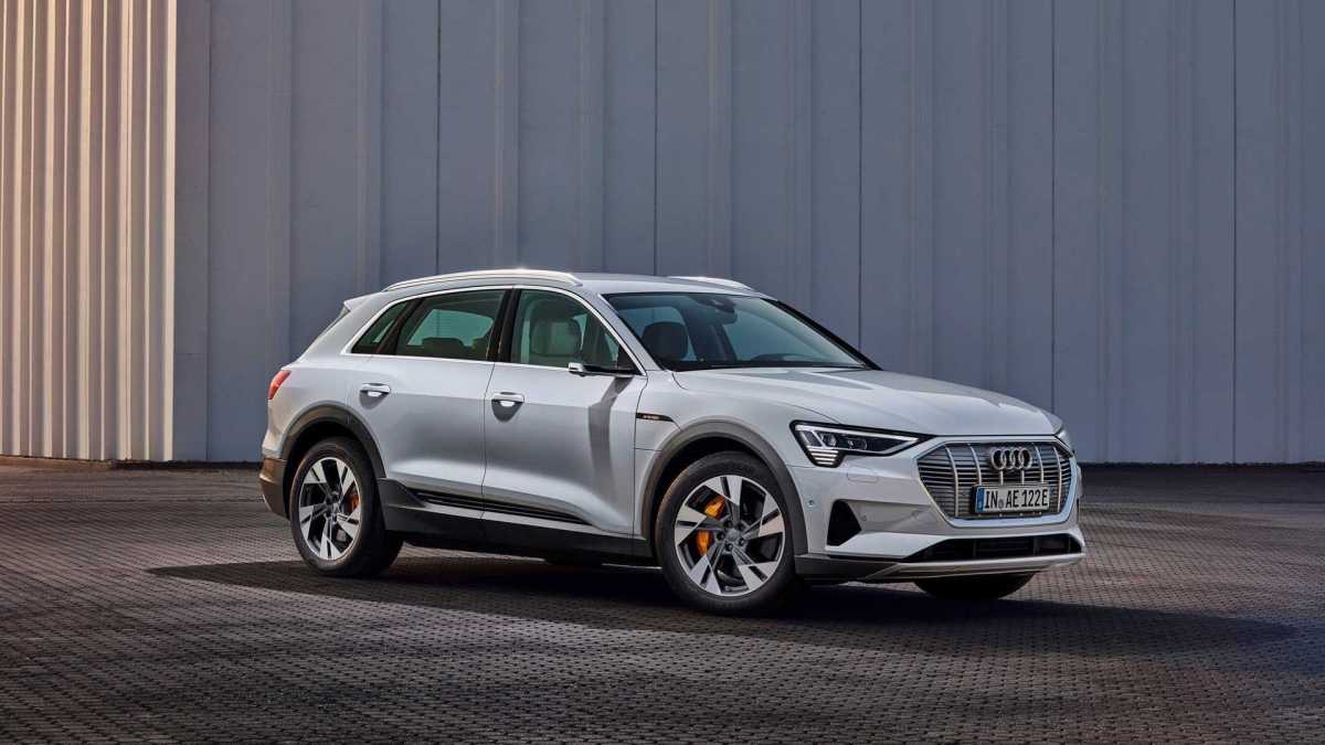 Audi e-tron quattro 50 // Source : Audi Audi e-tron quattro 50 // Source : Audi