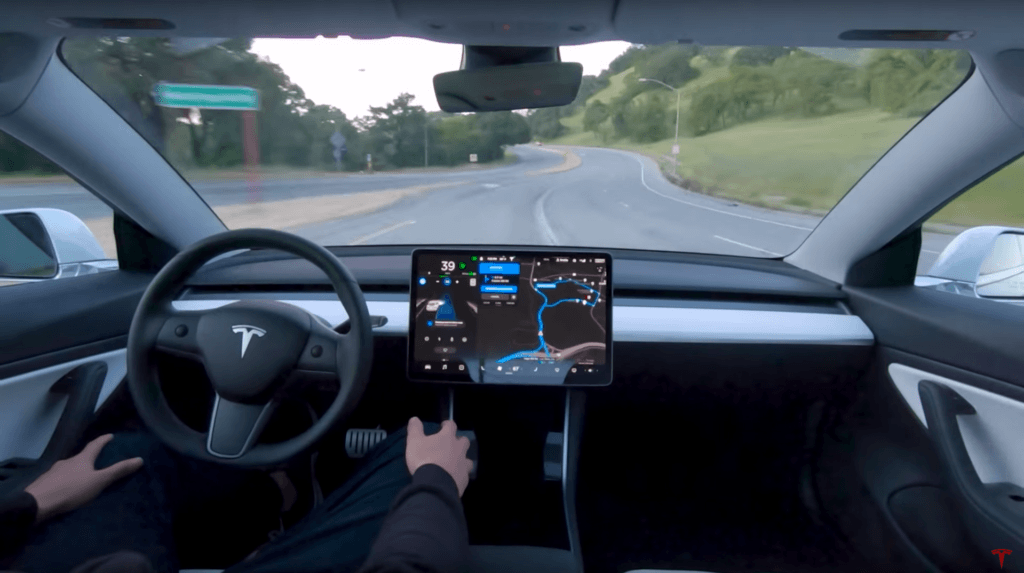 Autopilot (FDS) Tesla // Source : Youtube Tesla Autopilot (FDS) Tesla // Source : Youtube Tesla