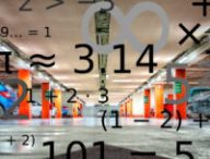 Quelle est la meilleure stratégie pour se garer ? // Source : Pixabay, Wikimedia/CC/Averater (photo recadrée et modifiée)