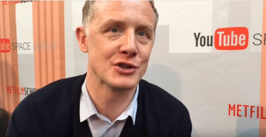 Ben McOwen lors d'une interview, en 2015. // Source : Capture d'écran YouTube / Horizont Online Ben McOwen lors d'une interview, en 2015. // Source : Capture d'écran YouTube / Horizont Online