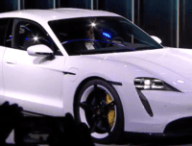 La Porsche Taycan // Source : YouTube/Porsche