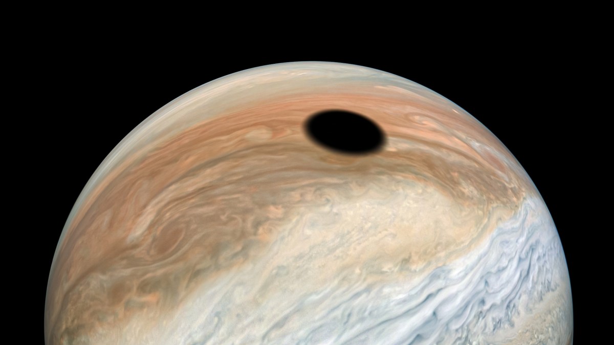L'éclipse de lune sur Jupiter. // Source : Flickr/CC/Kevin Gill (photo recadrée) L'éclipse de lune sur Jupiter. // Source : Flickr/CC/Kevin Gill (photo recadrée)