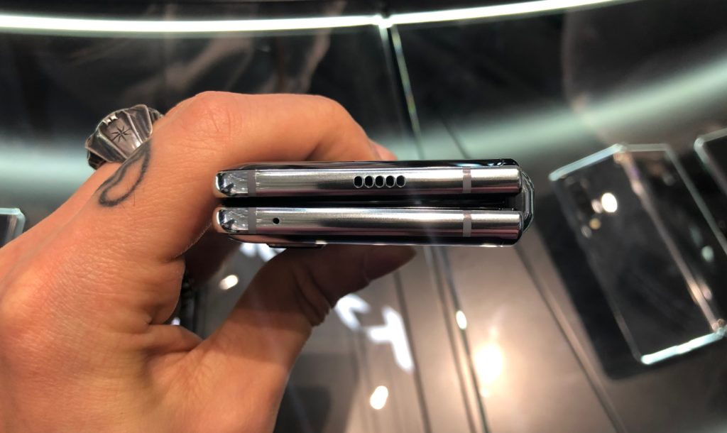 Le Samsung Galaxy Fold replié // Source : Numerama Le Samsung Galaxy Fold replié // Source : Numerama