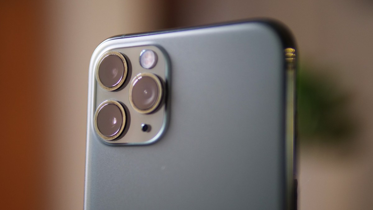 L'iPhone 11 Pro // Source : Louise Audry pour Numerama L'iPhone 11 Pro // Source : Louise Audry pour Numerama