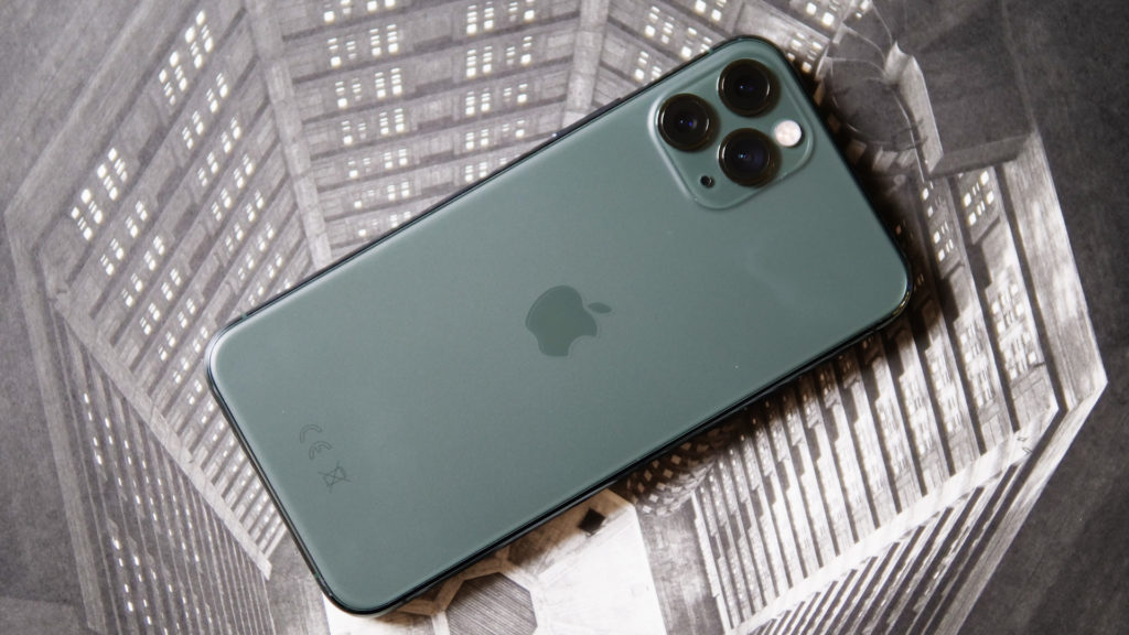 L'iPhone 11 Pro // Source : Louise Audry pour Numerama L'iPhone 11 Pro // Source : Louise Audry pour Numerama