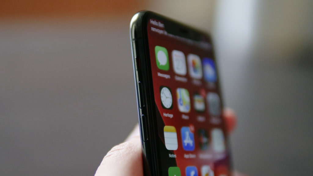 L'iPhone 11 Pro // Source : Louise Audry pour Numerama L'iPhone 11 Pro // Source : Louise Audry pour Numerama