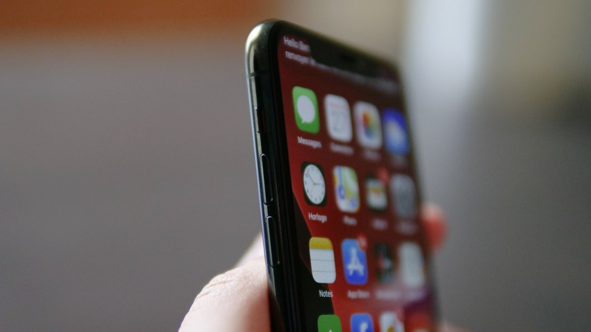 L'iPhone 11 Pro // Source : Louise Audry pour Numerama L'iPhone 11 Pro // Source : Louise Audry pour Numerama
