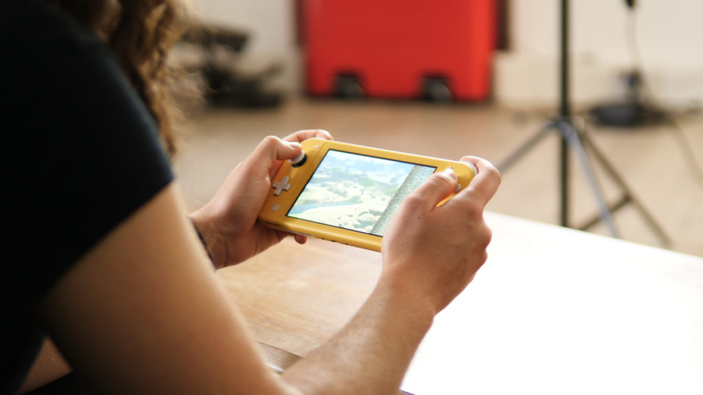 La Switch Lite de Nintendo // Source : Louise Audry pour Numerama