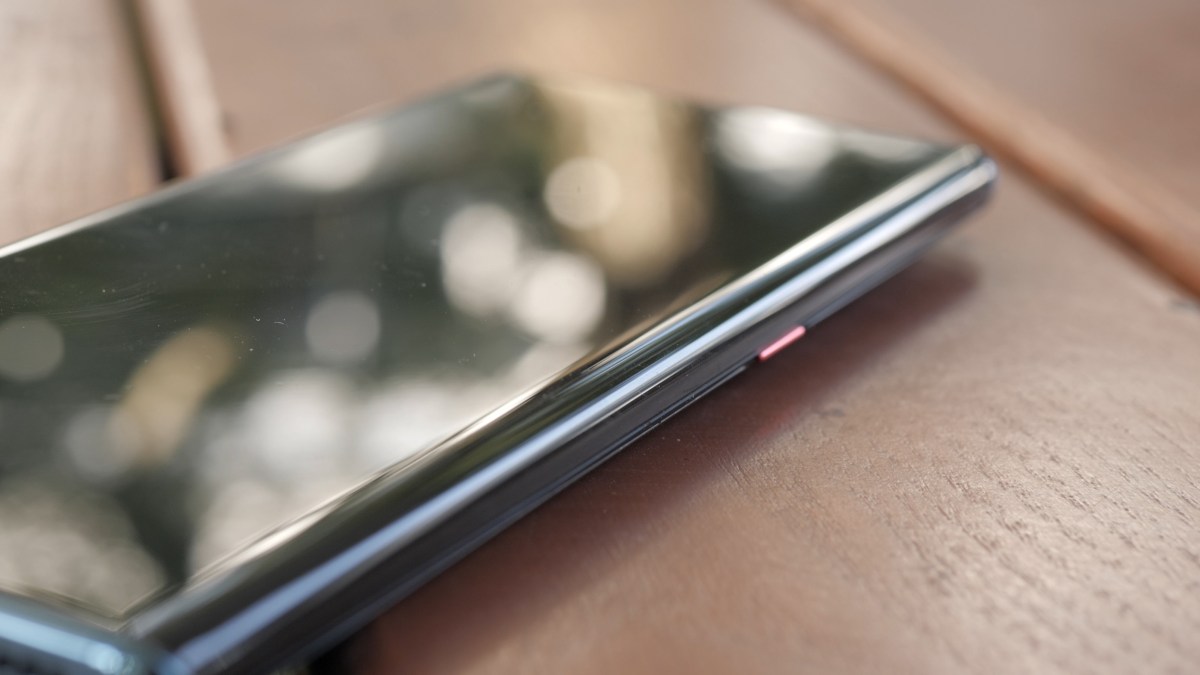 Le Huawei Mate 30 // Source : Numerama Le Huawei Mate 30 // Source : Numerama