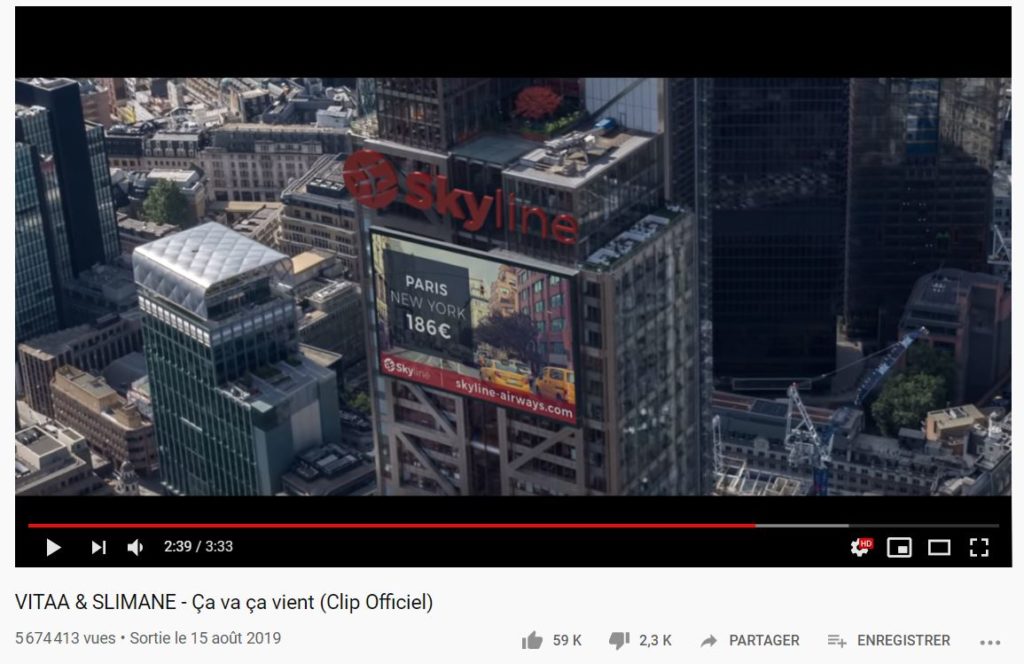 Dans le clip de Vitaa et Slimane. // Source : Capture d'écran YouTube / Vitaa et Slimane Dans le clip de Vitaa et Slimane. // Source : Capture d'écran YouTube / Vitaa et Slimane