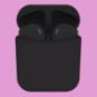Des "AirPods noirs" se vendent sur le web. Oui, ils sont noirs. Mais ne sont pas des AirPods. // Source : Montage Numerama