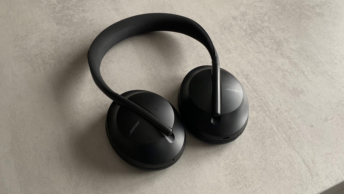 Casque Bose Headphones 700 (vue de l'extérieur) // Source : Numerama Casque Bose Headphones 700 (vue de l'extérieur) // Source : Numerama