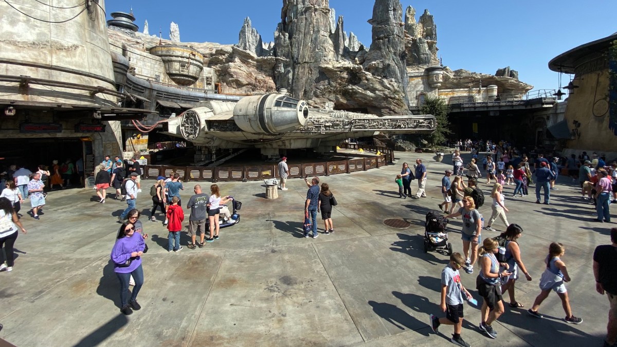 Zone Galaxy’s Edge Star Wars du parc Disney de Californie // Source : Maxime Claudel / Numerama Zone Galaxy’s Edge Star Wars du parc Disney de Californie // Source : Maxime Claudel / Numerama