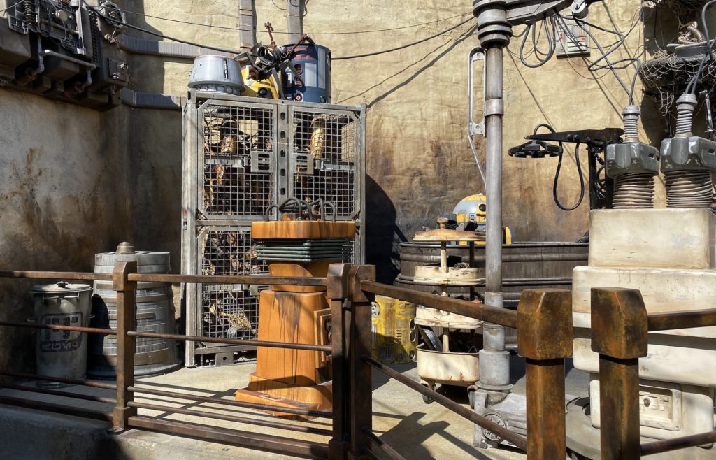 Zone Galaxy’s Edge Star Wars du parc Disney de Californie // Source : Maxime Claudel / Numerama Zone Galaxy’s Edge Star Wars du parc Disney de Californie // Source : Maxime Claudel / Numerama