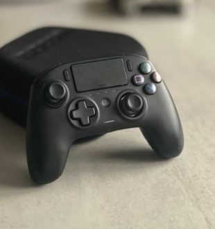 Manette Nacon Pro Revolution Controller 3 // Source : Maxime Claudel pour Numerama Manette Nacon Pro Revolution Controller 3 // Source : Maxime Claudel pour Numerama