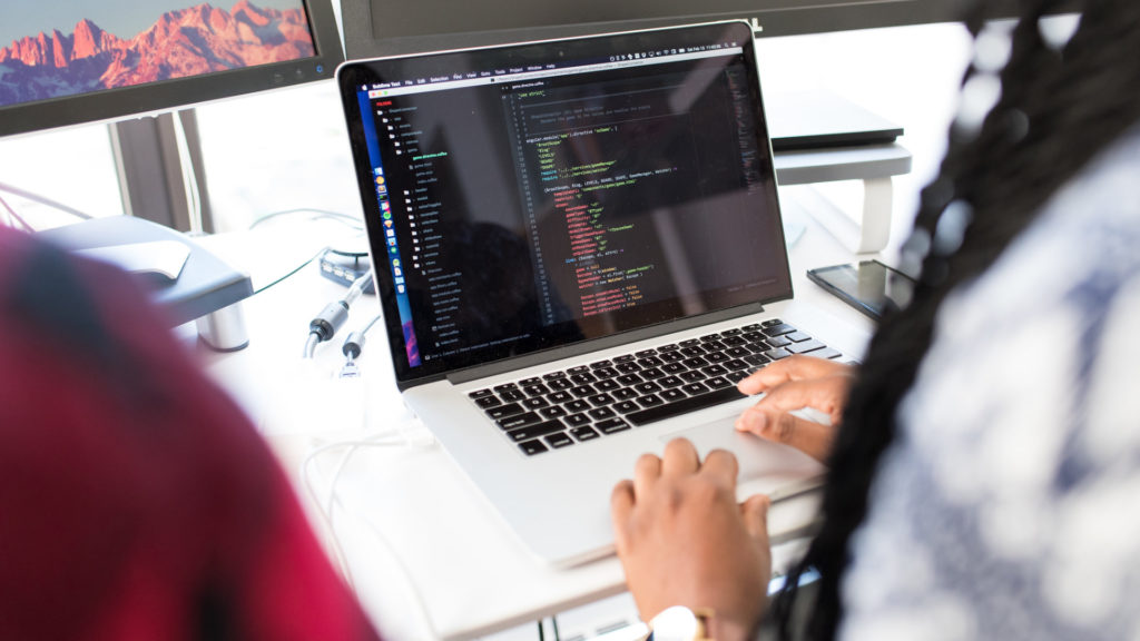 Les quotas peuvent être une solution pour favoriser l'inclusion dans la tech. // Source : WOCinTech Les quotas peuvent être une solution pour favoriser l'inclusion dans la tech. // Source : WOCinTech