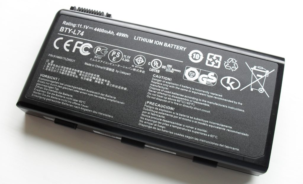 Batterie d'ordinateur, au lithium-ion (Li-ion). Batterie d'ordinateur, au lithium-ion (Li-ion).
