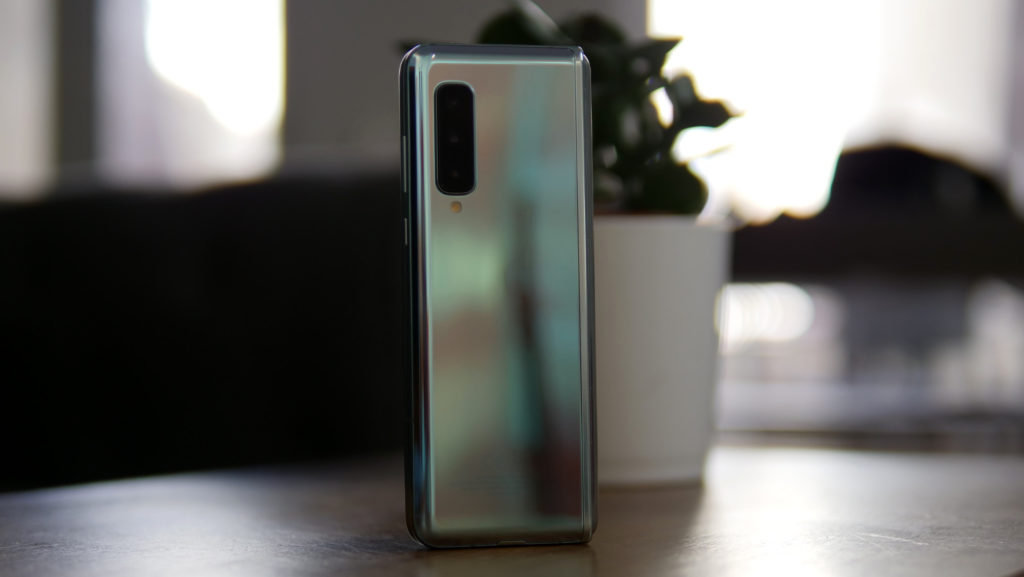 Samsung Galaxy Fold // Source : Louise Audry pour Numerama Samsung Galaxy Fold // Source : Louise Audry pour Numerama