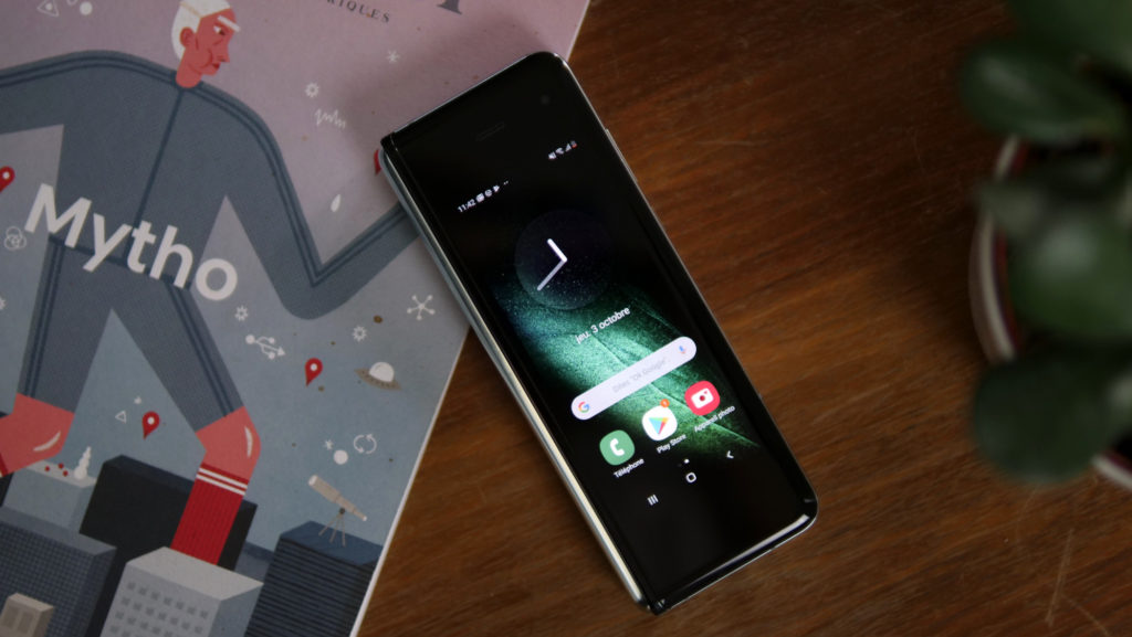 Samsung Galaxy Fold // Source : Louise Audry pour Numerama Samsung Galaxy Fold // Source : Louise Audry pour Numerama