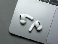 Apple AirPods Pro // Source : Louise Audry pour Numerama