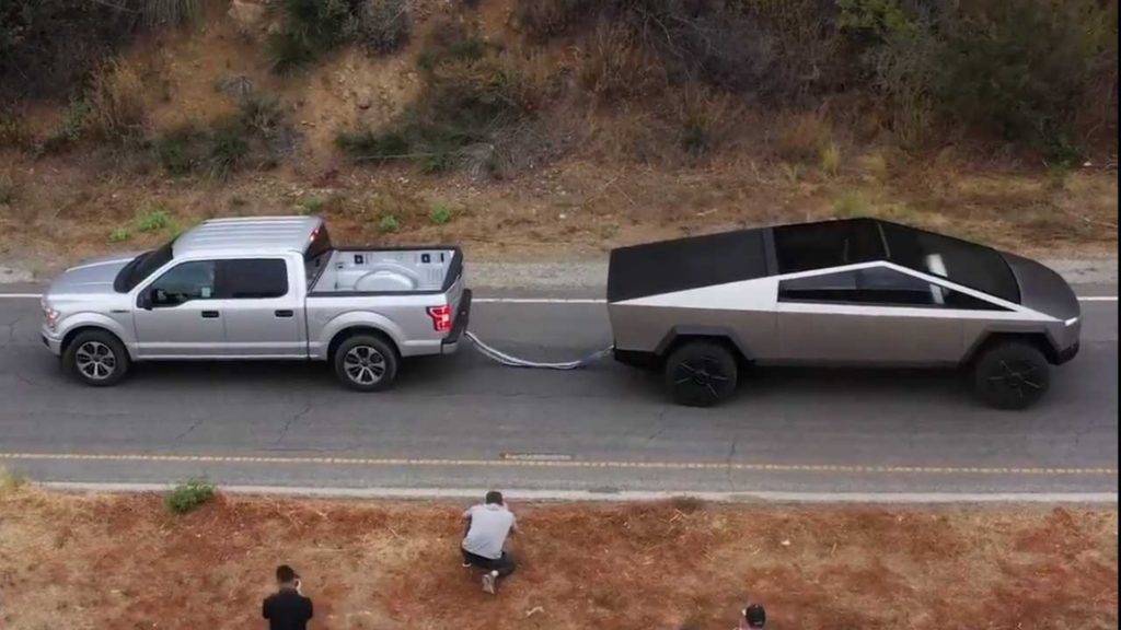 F-150 vs Cybertruck // Source : Twitter @elonmusk F-150 vs Cybertruck // Source : Twitter @elonmusk