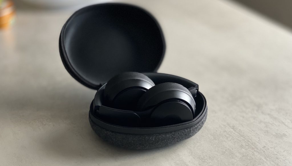 Casque Beats Solo Pro refermé // Source : Maxime Claudel pour Numerama Casque Beats Solo Pro refermé // Source : Maxime Claudel pour Numerama