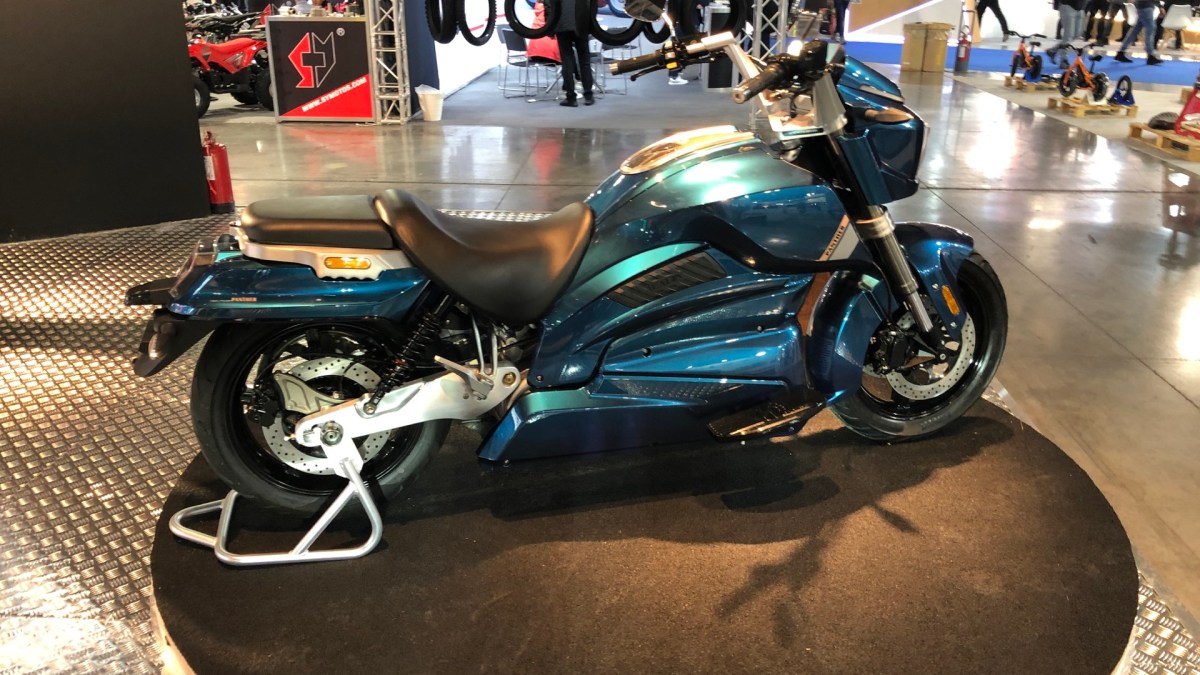 La moto électrique Panther de Hadin // Source : Marie Turcan pour Vroom/Numerama La moto électrique Panther de Hadin // Source : Marie Turcan pour Vroom/Numerama