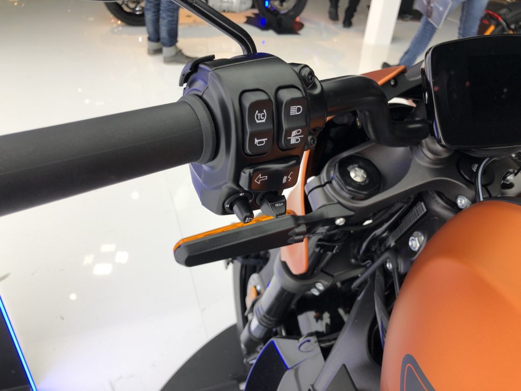 La LiveWire de Harley-Davidson à l'EICMA 2019 // Source : Marie Turcan pour Numerama La LiveWire de Harley-Davidson à l'EICMA 2019 // Source : Marie Turcan pour Numerama