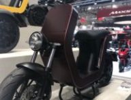 Les scooters ME à l'EICMA 2019 // Source : Marie Turcan pour Vroom/Numerama