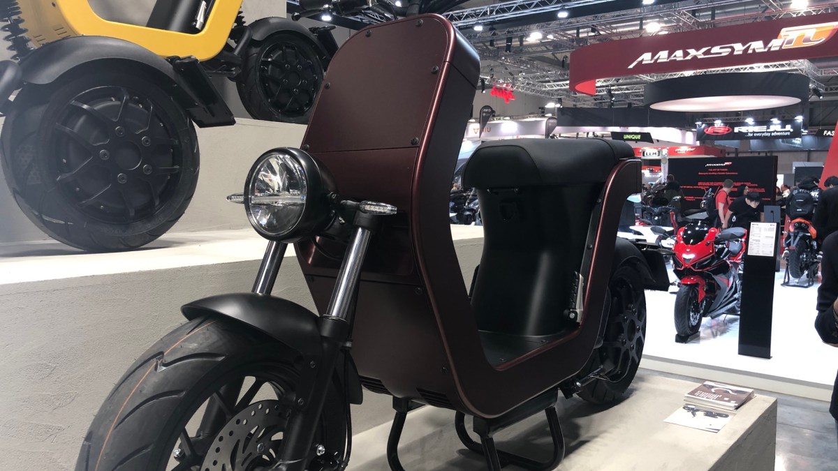 Les scooters ME à l'EICMA 2019 // Source : Marie Turcan pour Vroom/Numerama Les scooters ME à l'EICMA 2019 // Source : Marie Turcan pour Vroom/Numerama