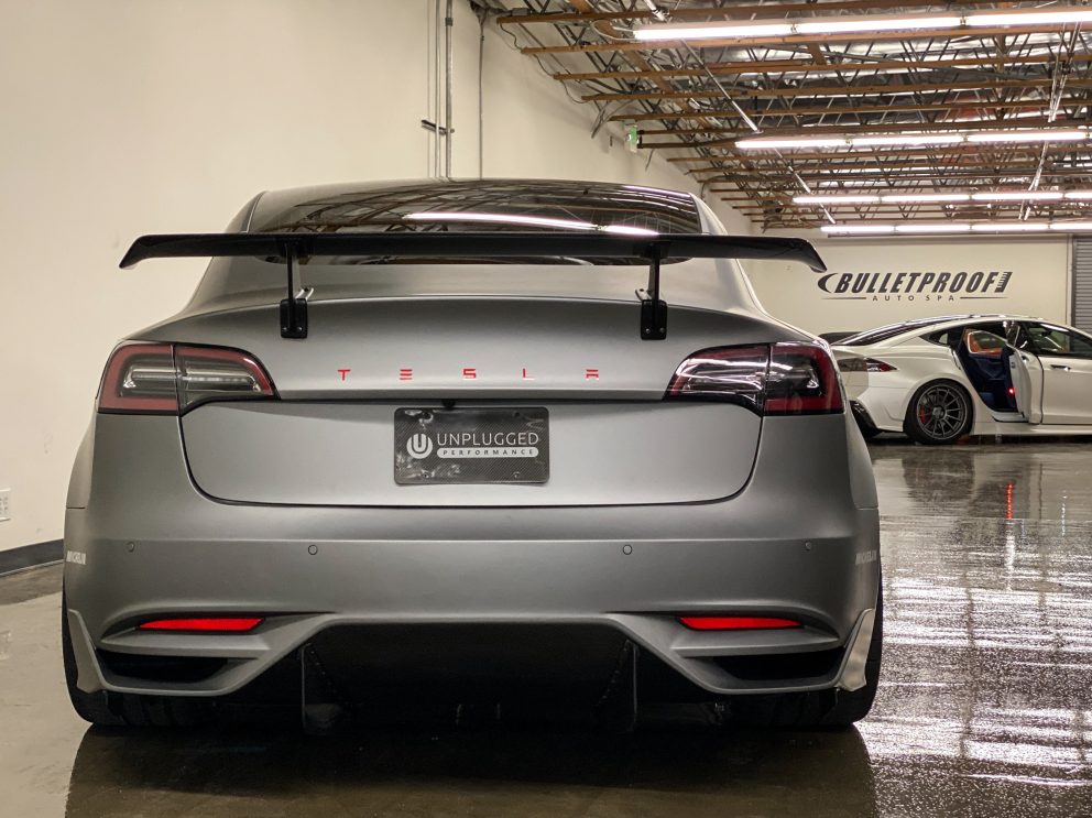 Tesla Model 3 Performance version tuning // Source : Unplugged Performance (via Electrek) Tesla Model 3 Performance version tuning // Source : Unplugged Performance (via Electrek)