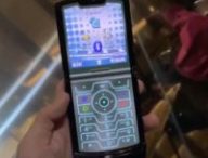 Capture d'écran du nouveau Razr en mode retro // Source : Twitter/RayWongy