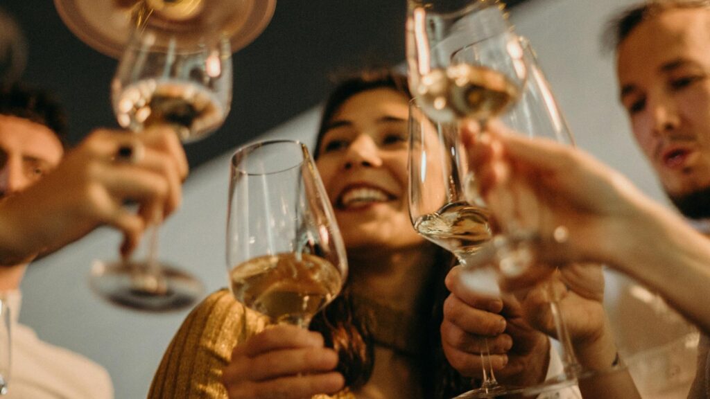 L'excès d'alcool peut sérieusement endommager le corps humain. // Source : Pexels L'excès d'alcool peut sérieusement endommager le corps humain. // Source : Pexels