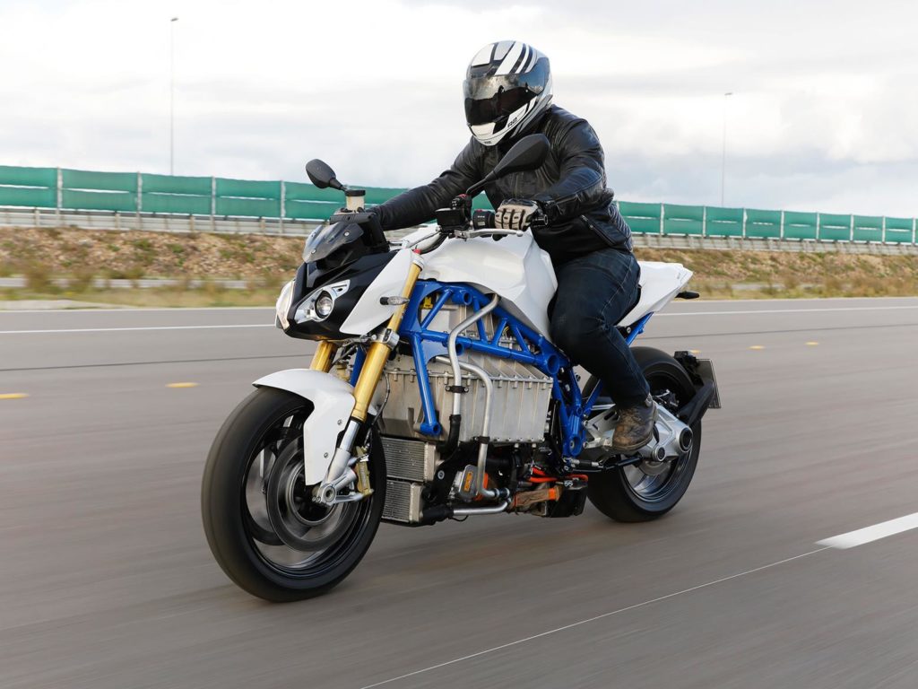 BMW E-Power roadster // Source : MCN