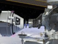 Le CST-100 Starliner ralliant l'ISS, vue d'artiste. // Source : NASA