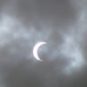 L'éclipse du 26 décembre 2019. // Source : Flickr/CC/kizwan chronos (photo recadrée) L'éclipse du 26 décembre 2019. // Source : Flickr/CC/kizwan chronos (photo recadrée)