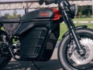 Le nouveau prototype de moto électrique Café Racer // Source : kalashnikov.media (site officiel de Kalashnikov)