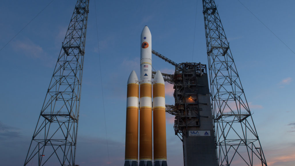 Avant le lancement de la sonde dans l'espace. // Source : Flickr/CC/Nasa HQ Photo (photo recadrée) Avant le lancement de la sonde dans l'espace. // Source : Flickr/CC/Nasa HQ Photo (photo recadrée)