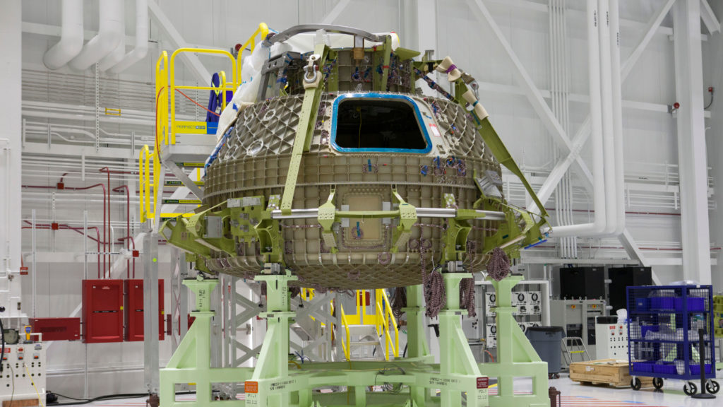 La capsule CST-100 Starliner en 2016. // Source : Wikimedia/CC/NASA/Kim Shiflett (photo recadrée) La capsule CST-100 Starliner en 2016. // Source : Wikimedia/CC/NASA/Kim Shiflett (photo recadrée)