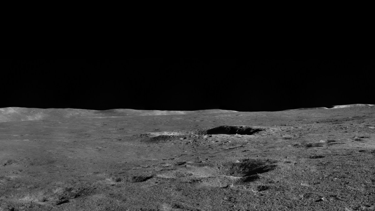 La face cachée de la Lune photographiée par Chang'e 4. // Source : Chang'e 4/Doug Ellison (photo recadrée) La face cachée de la Lune photographiée par Chang'e 4. // Source : Chang'e 4/Doug Ellison (photo recadrée)