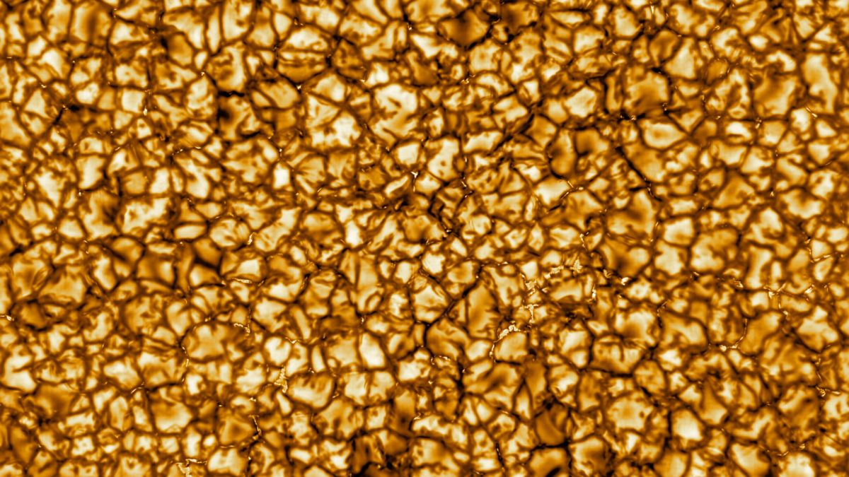 Le Soleil photographié par le télescope DKIST. // Source : NSO/AURA/NSF (photo recadrée) Le Soleil photographié par le télescope DKIST. // Source : NSO/AURA/NSF (photo recadrée)